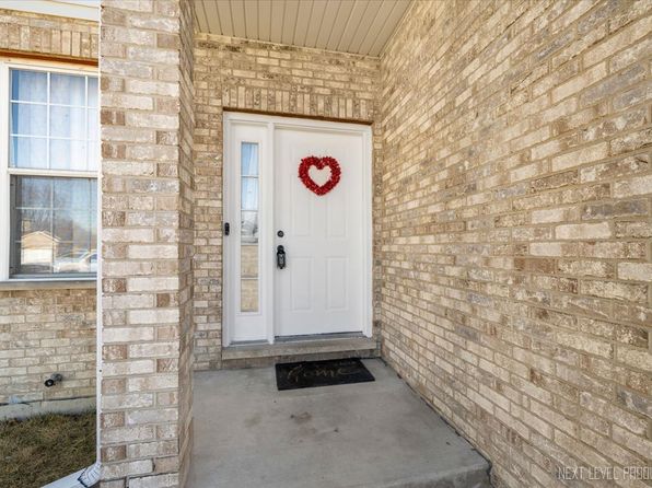 aurora-illinois-67097210 picture