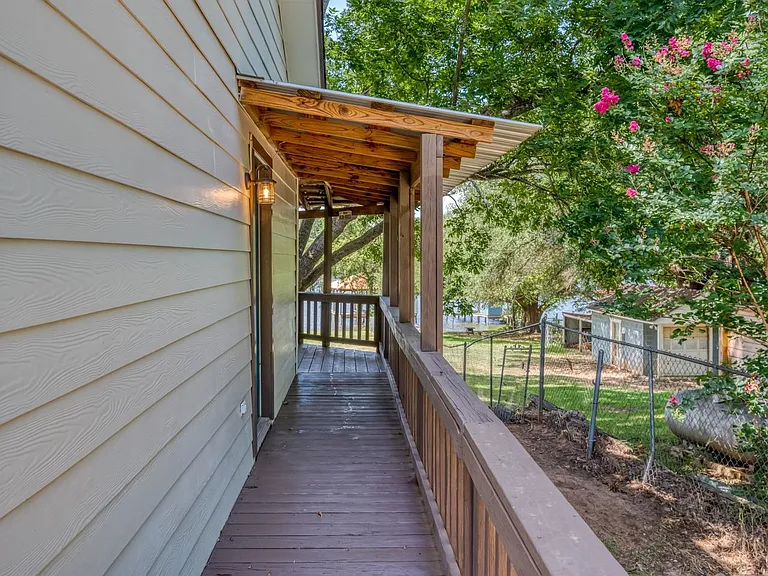15509 Cedar Bay Dr — Photo 5