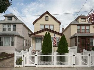 8983 219th St, Jamaica, NY 11427