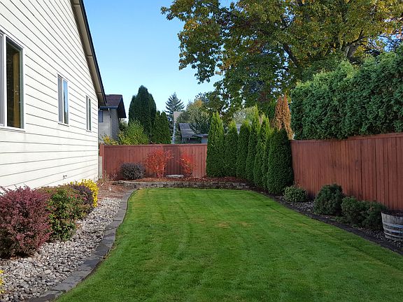 4th image of 235 Madrona Ave
