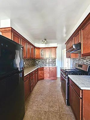 5th image of 20-33 48th St #1