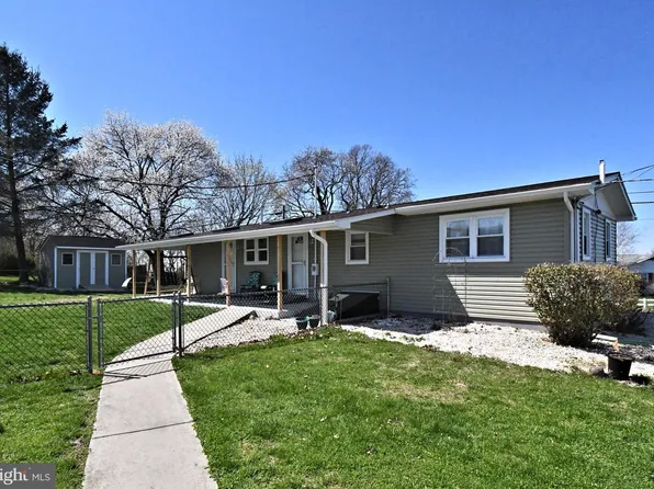 511 Freehall St, Mertztown, PA 19539