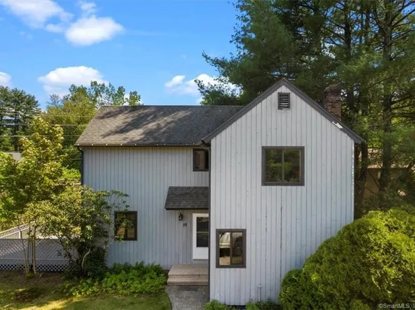 10 Nutmeg Court #10, Simsbury, CT 06070