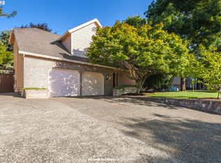 16170 NW Somerset Dr, Beaverton, OR 97006