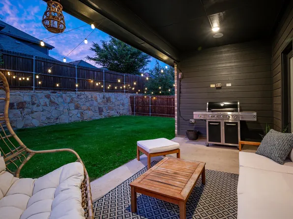 113 Camelia St, Garland, TX 75043