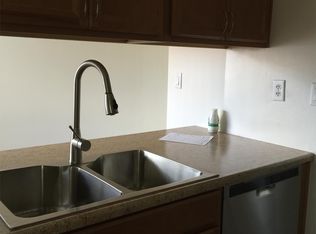 46050 Hwy 74 APT 7, Palm Desert, CA 92260