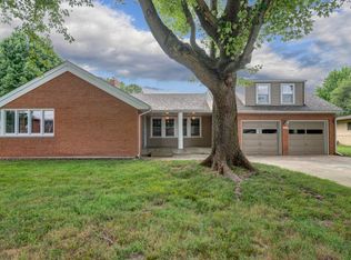 2053 S Fairway Ave, Springfield, MO 65804