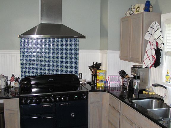 Kitchen w/ AGA range