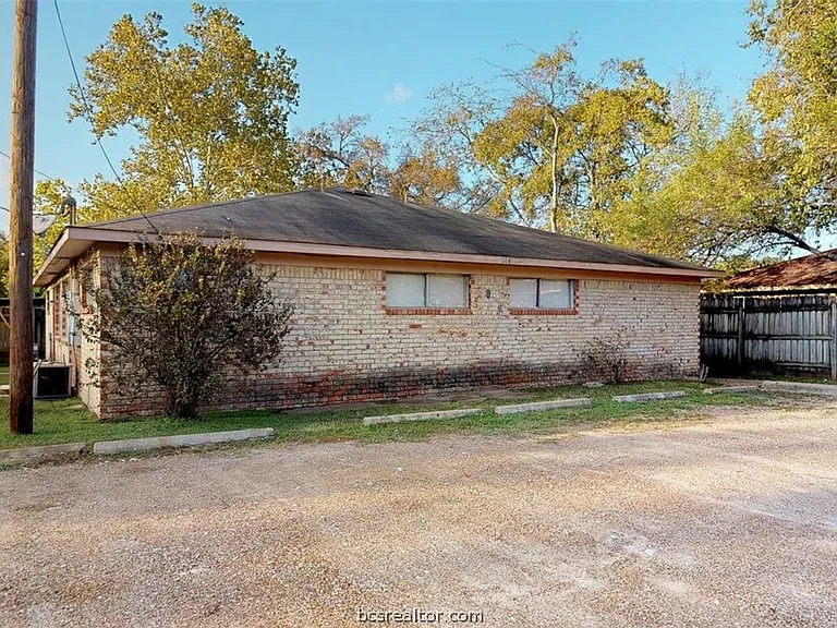 204 Lynn Dr #B — Photo 17
