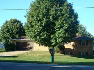 10679 4b Rd, Plymouth, IN 46563