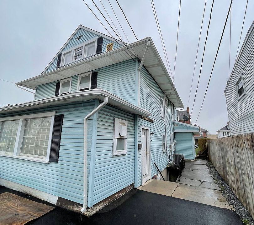 1st image of 325 W Caracas Ave APT 5