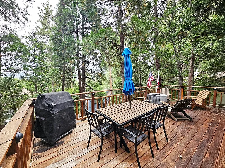 759 Bergschrund Dr — Photo 4