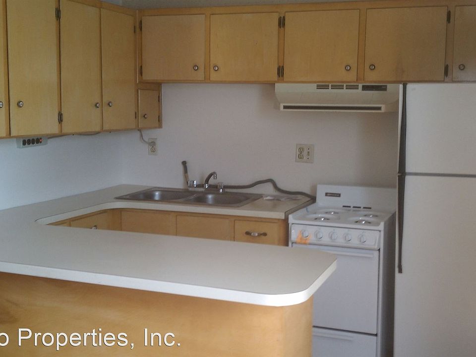 1st image of 3031 Park Ave APT 7