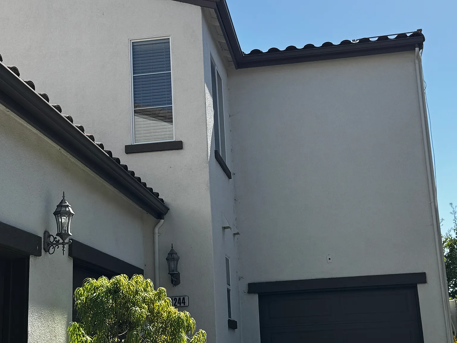 4 bed, 2254 sqft, $4,900 — Photo 4