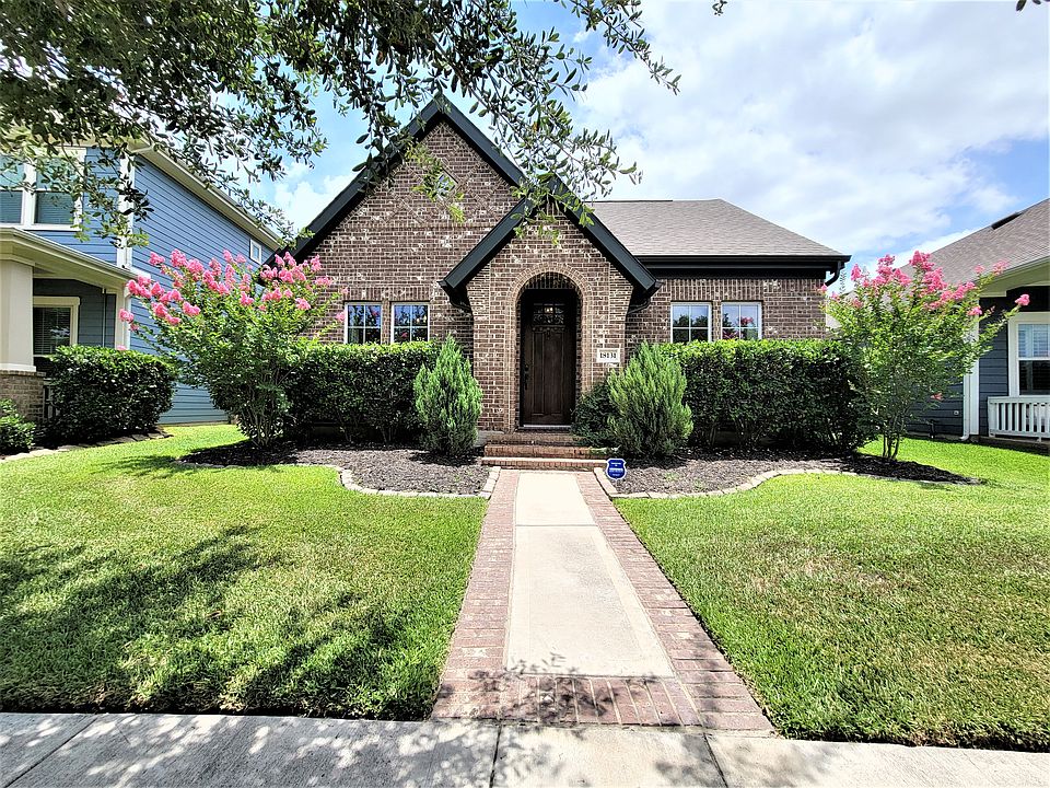 exterior_06062022