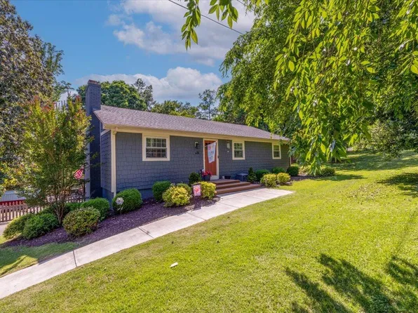 70 Crescent Ln, Wirtz, VA 24184