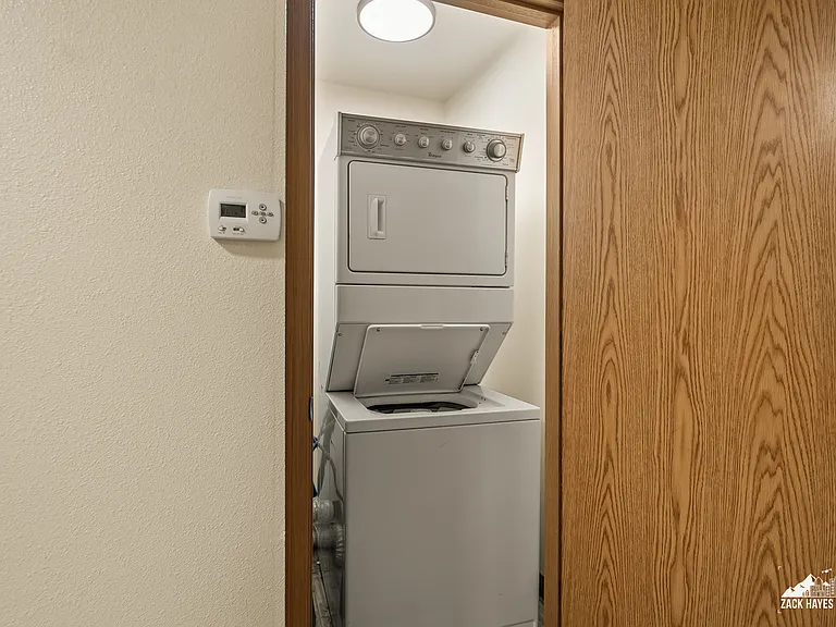 4611 Juneau Street — Photo 15