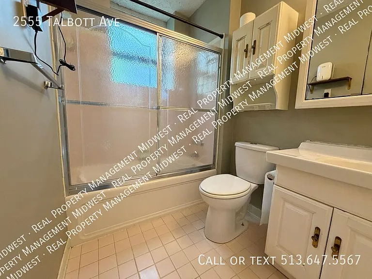 2555 Talbott Ave — Photo 11