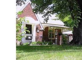 4613 Convent Ln, Philadelphia, PA 19114