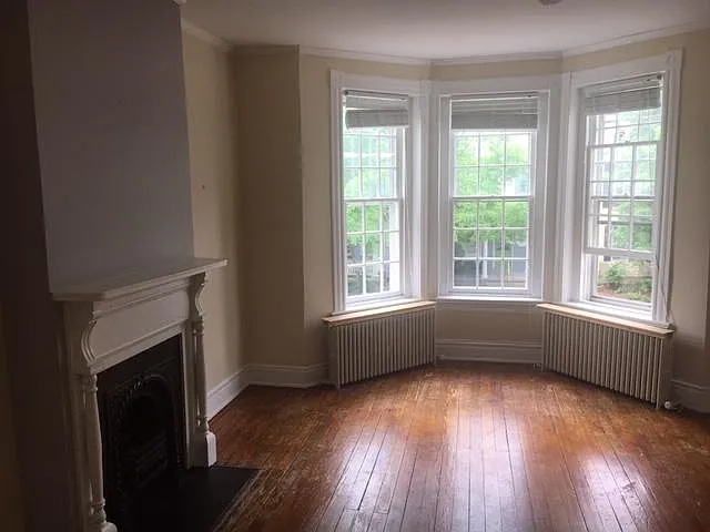 2426 Hanover Ave #UPSTAIRS