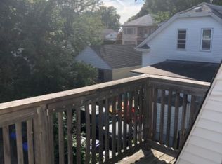 690 Admiral St APT 1, Providence, RI 02908