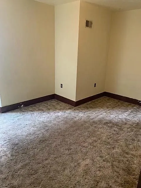 3 bed, 850 sqft, $850 — Photo 2
