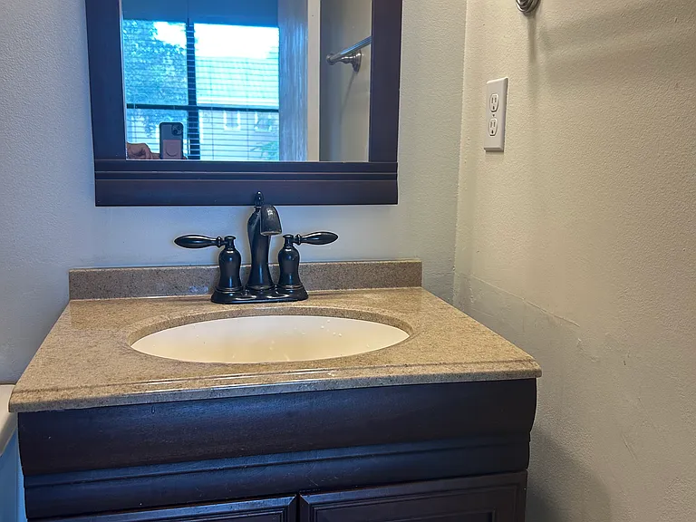 Casa Park Ct — Photo 13