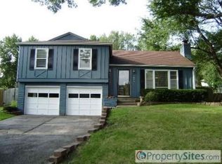 5605 W 78th St, Prairie Village, KS 66208
