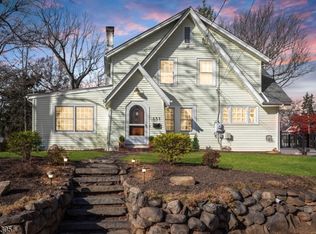 131 Paterson Rd, Fanwood, NJ 07023