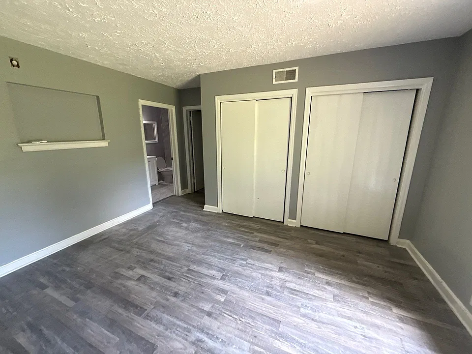 1739 Coral Ln