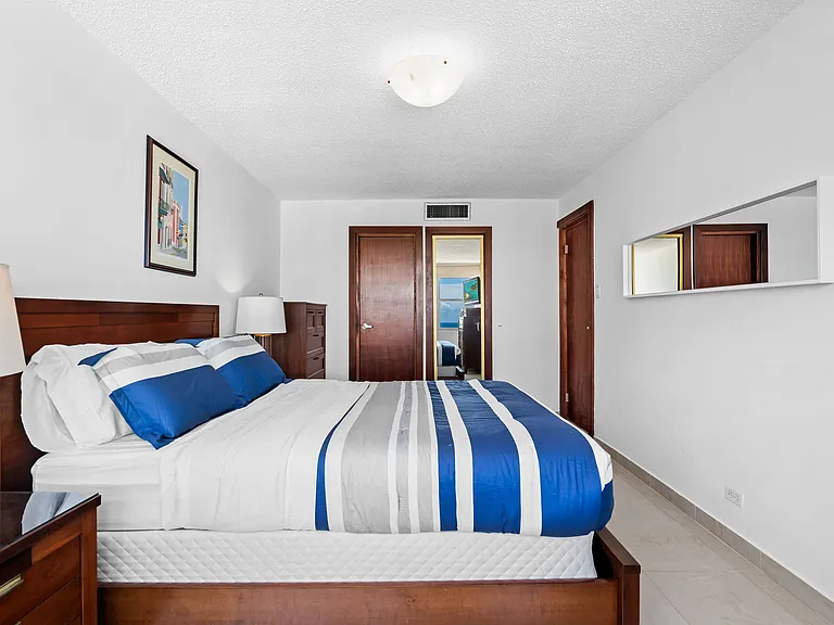 1477 Ashford Avenue Torre Del Mnr #1803 — Photo 17