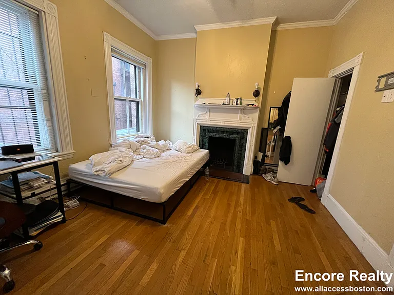 48 Hereford St #2A — Photo 12