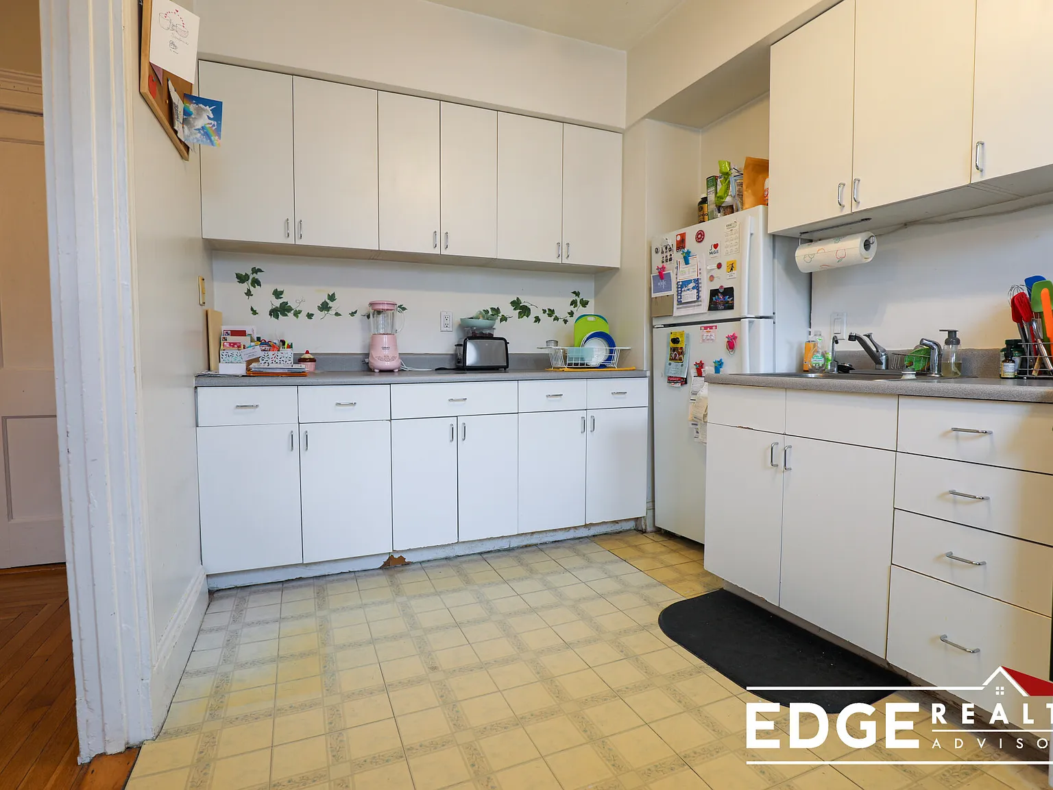 1 bed, 600 sqft, $2,300 — Photo 3