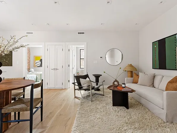 39 Argyle Rd APT 4D, Brooklyn, NY 11218