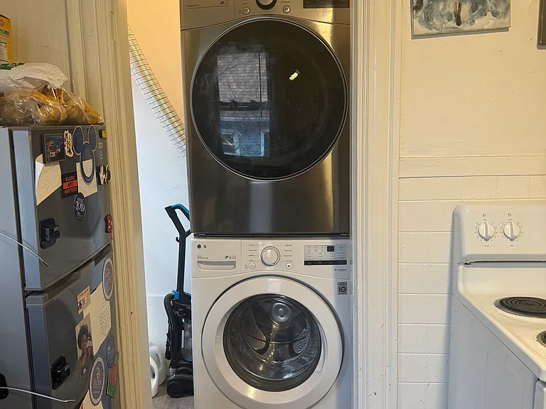 493 Hope St #2 — Photo 7