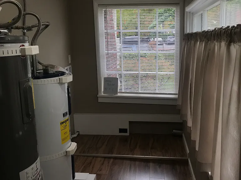 301 SE Baker St #1 — Photo 17