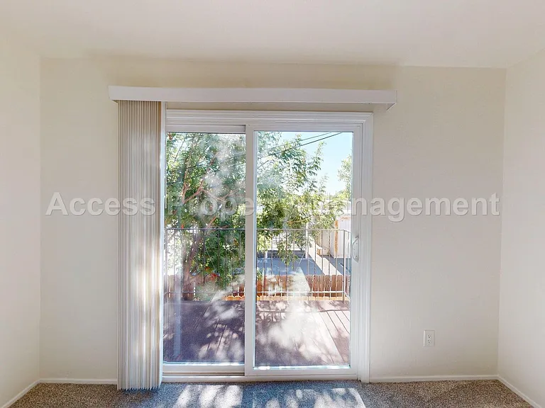 229 Starr Ave — Photo 21