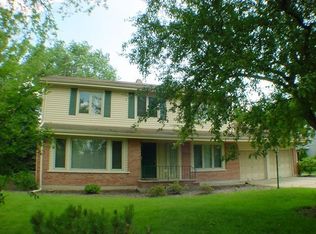 22W041 Glen Valley Dr, Glen Ellyn, IL 60137