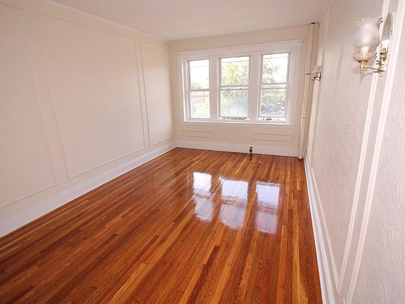 4th image of 1851 Commonwealth Ave #19