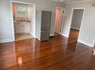 135 Snell St #1E, Fall River, MA 02721