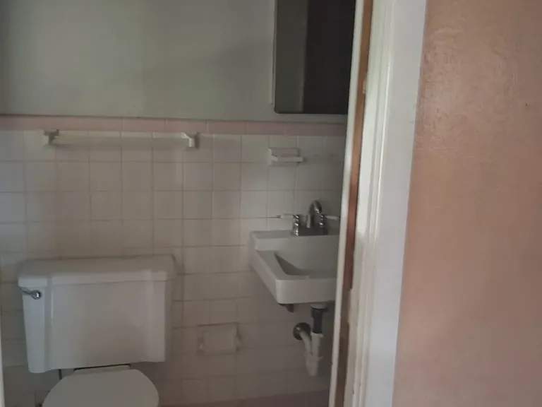 1400 West Ln — Photo 5