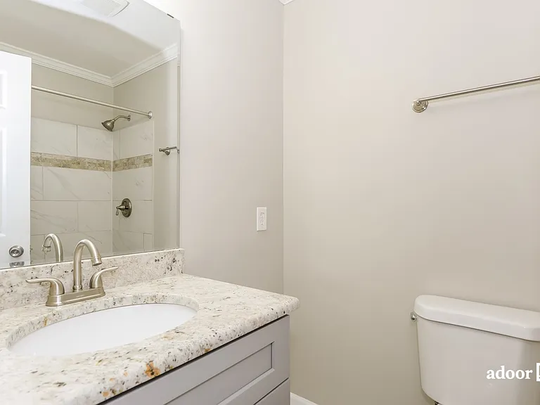 7206 Lancashire Dr #7 — Photo 10