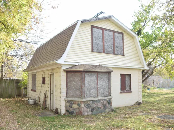 49510 Gratiot Ave, Chesterfield, MI 48051