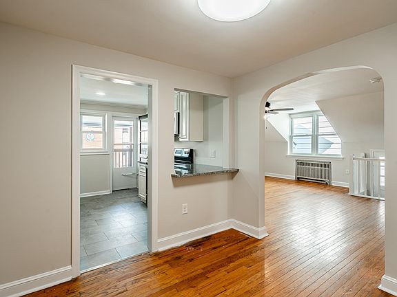 3rd image of 222 3rd Ave Floor 2