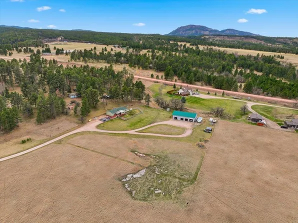 243 Maddison Ln, Spearfish, SD 57783
