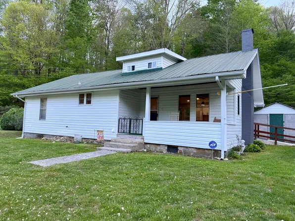 (undisclosed Address), Whittier, NC 28789