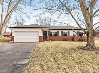 915 S Briarwood Dr, Brownsburg, IN 46112