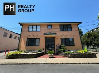 31 Channing St APT 2, Newton, MA 02458