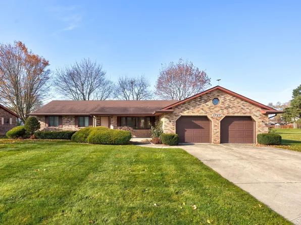 1727 Cranbrook Dr, Saginaw, MI 48638