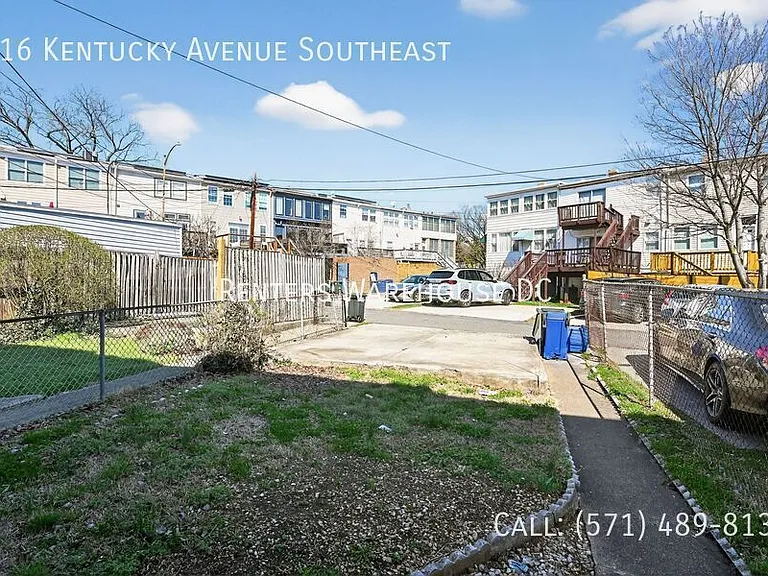 816 Kentucky Ave SE — Photo 43